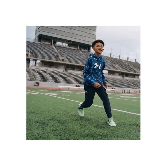 Youth Medium NWT Under Armour Boys' Armour Fleece
Big Logo Printed Hoodie - Picture 3 of 5